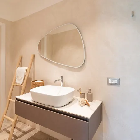 Mediterranea 4*