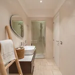 Mediterranea מלון דירות 4*